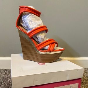 Brand new Orange Wedge